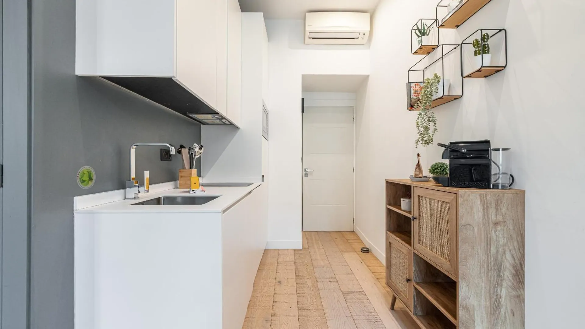 Cozy 1 Bdr Downtown Apartment Nice