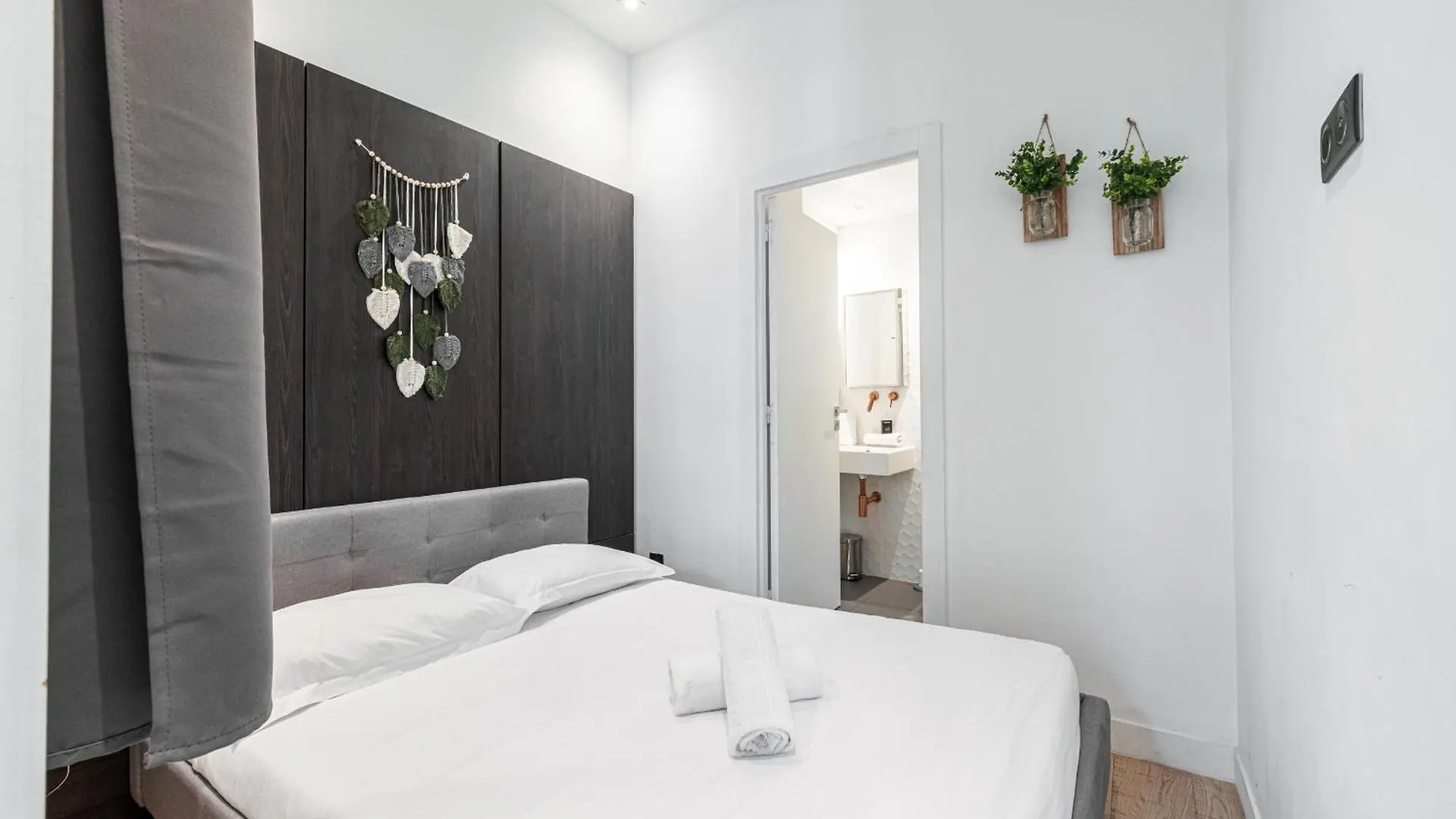 Cozy 1 Bdr Downtown Apartment Nice