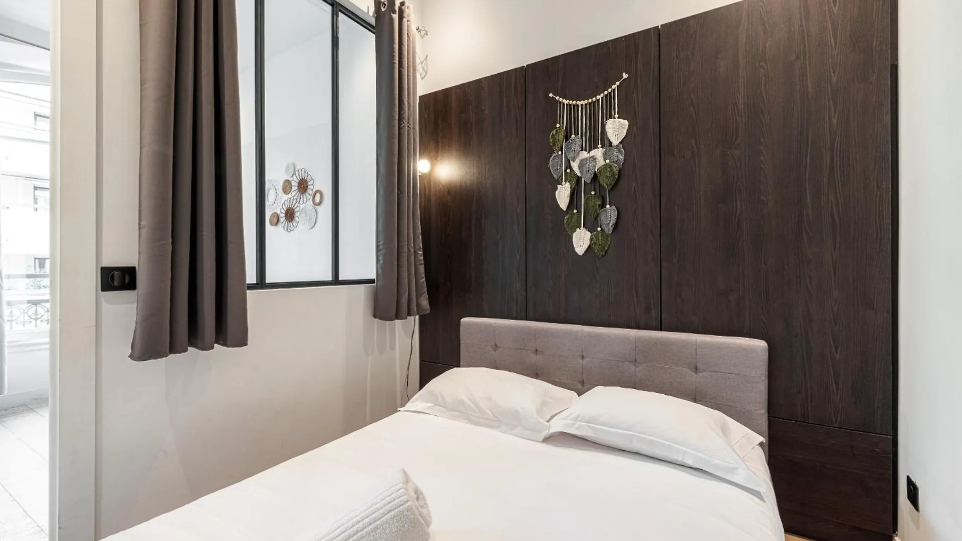 Cozy 1 Bdr Downtown Apartment Nice